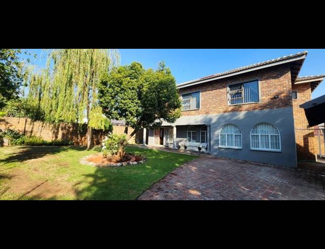 5 BEDROOM HOUSE FOR SALE IN ERASMIA